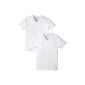 The white T-shirt by Esprit are just great.