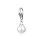 Pretty pearl, beautiful pendant